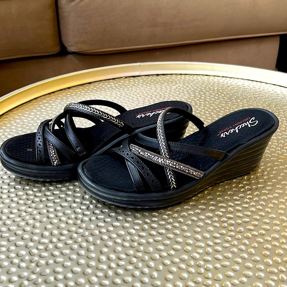 Sketchers Wedge Sandal!